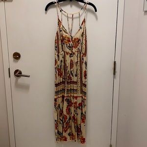 Floral bohemian dress size M